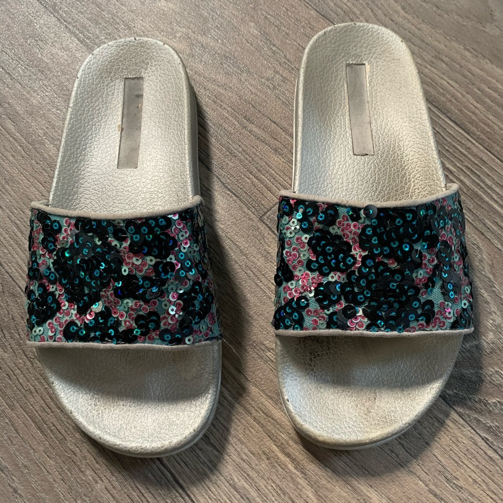 Womens slide sandals ‼️Final sale‼️